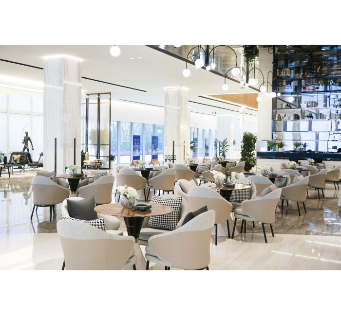 银洲蝶湖中心·悦府售楼处软装工程